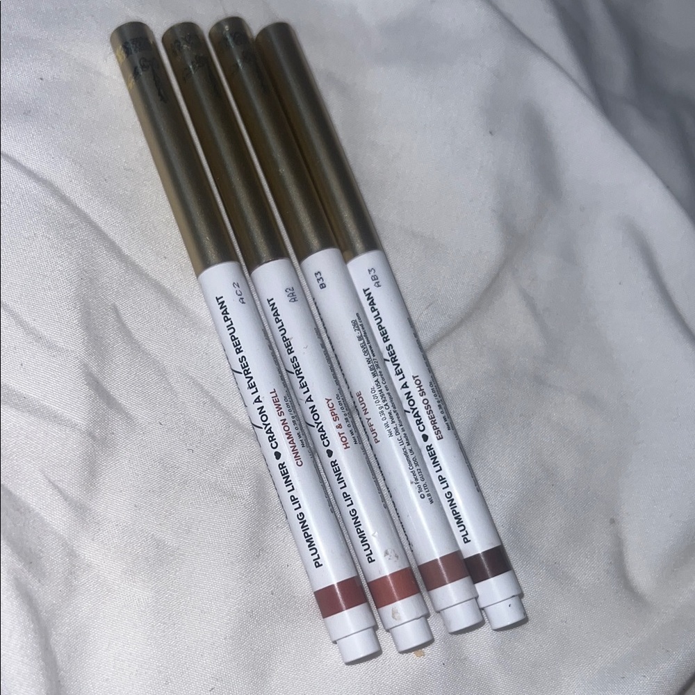 Set Of 4 Too Faced lip liners lipliner pencils